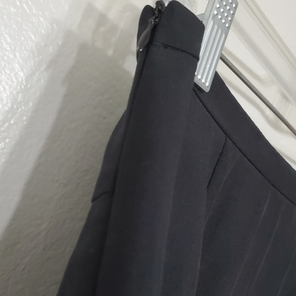 AKRIS Punto Black Tweed Silk Skirt - Picture 6 of 6